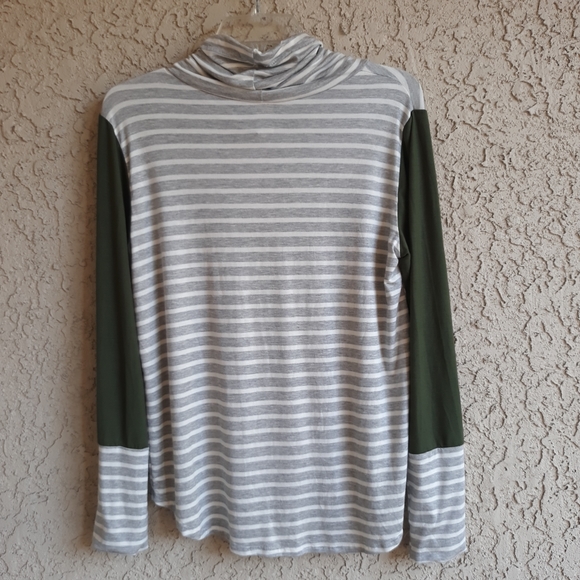 Striped Cowl Neck Shirt - Picture 4 of 5